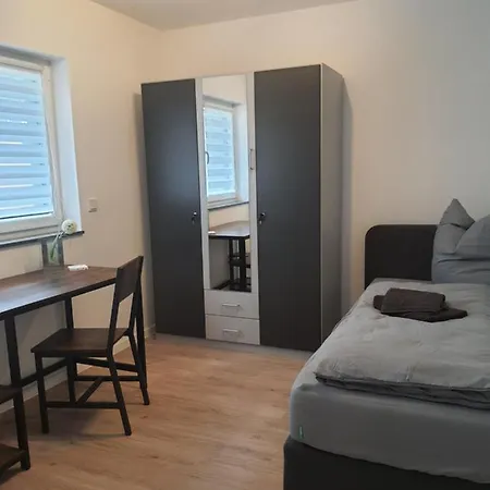 Holiday home Adam Gaestehaus Bei Magdeburg-ideal Fuer Monteure Und Firmen