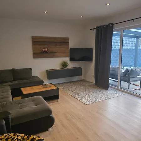 Holiday home Adam Gaestehaus Bei Magdeburg-ideal Fuer Monteure Und Firmen *