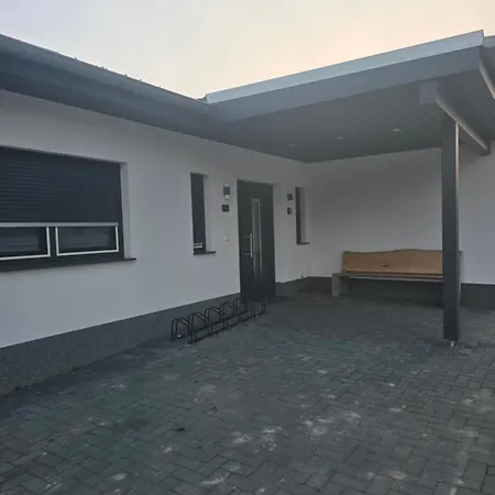 Holiday home Adam Gaestehaus Bei Magdeburg-ideal Fuer Monteure Und Firmen Suelzetal